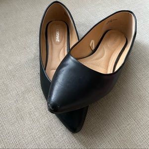 Land Bryant black flats